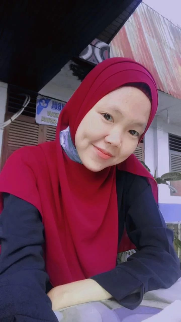 <center><br>Tiara Tandhi, S.Pd.</center>